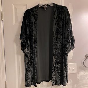 Victoria’s Secret crushed velvet kimono